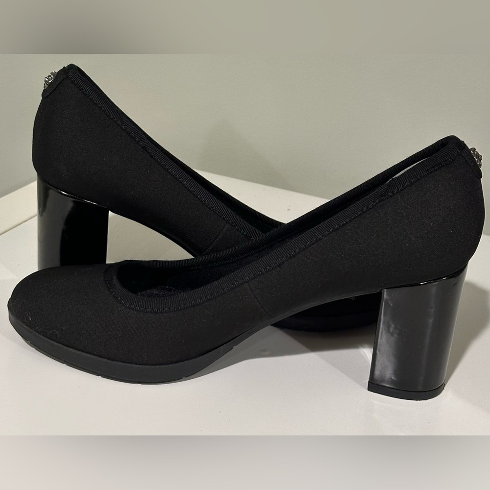 Anne Kline Black Flex Carol Pump  Slip Ons Fabric plush padded insole, Sz 6.5.